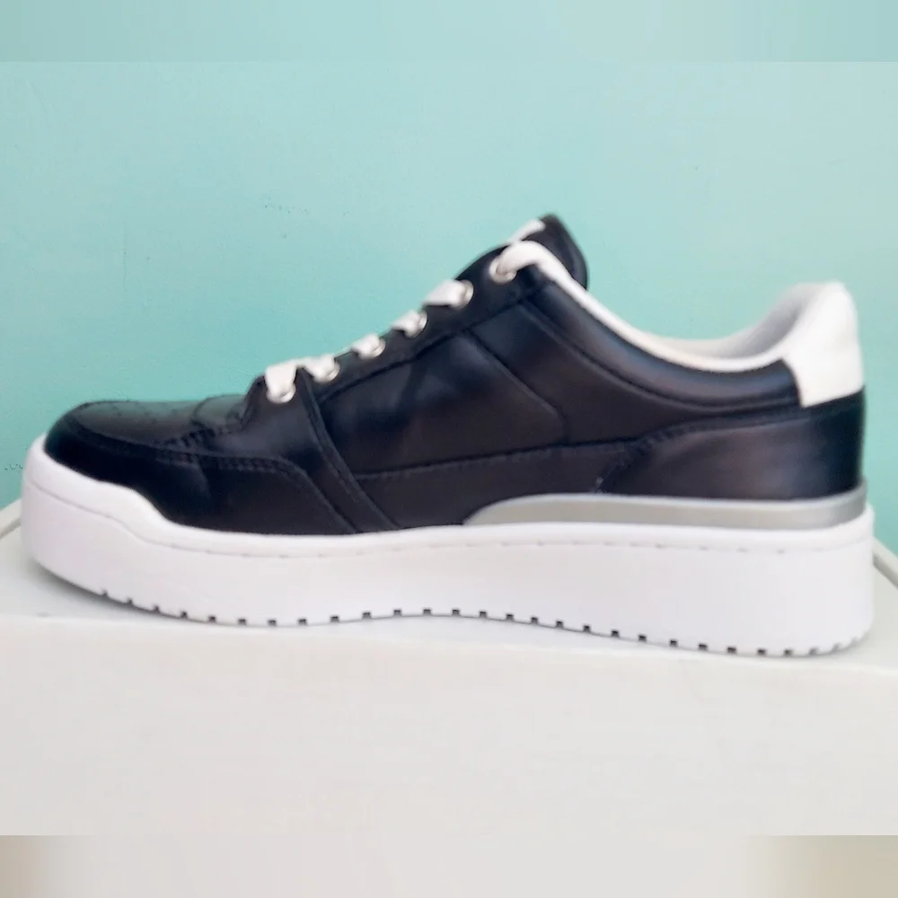 Calvin Klein Women's Calondra Black & White Platform Low Top Sneakers Y2K Chunky